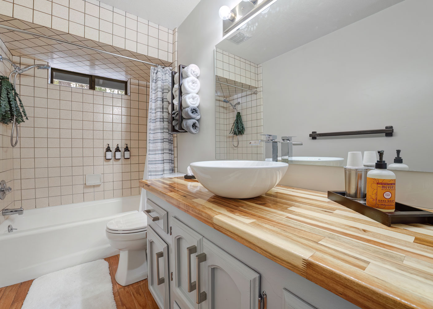 Rental Image 11